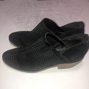 Vince Camuto Paleta Boot size 8